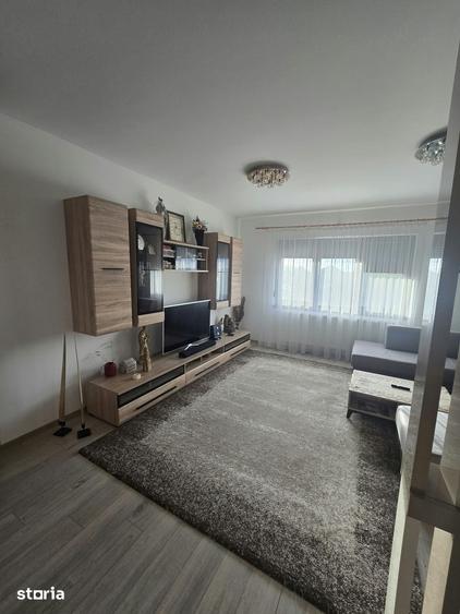 Apartament cu 4 camere în Burdea