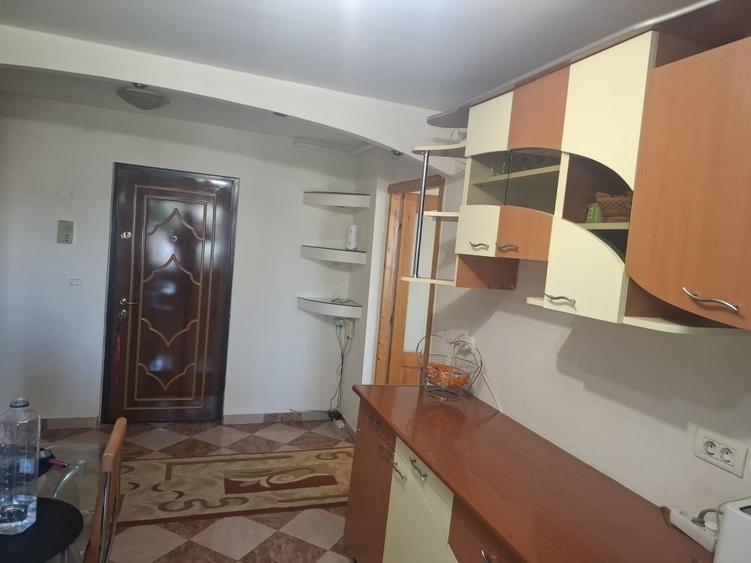Apartament cu 2 camere decomandat în Bucovina