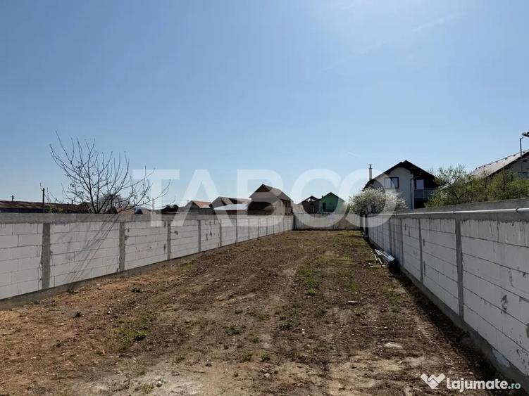 Casă cu 4 camere cu Teren 600 Mp în Piața Cluj