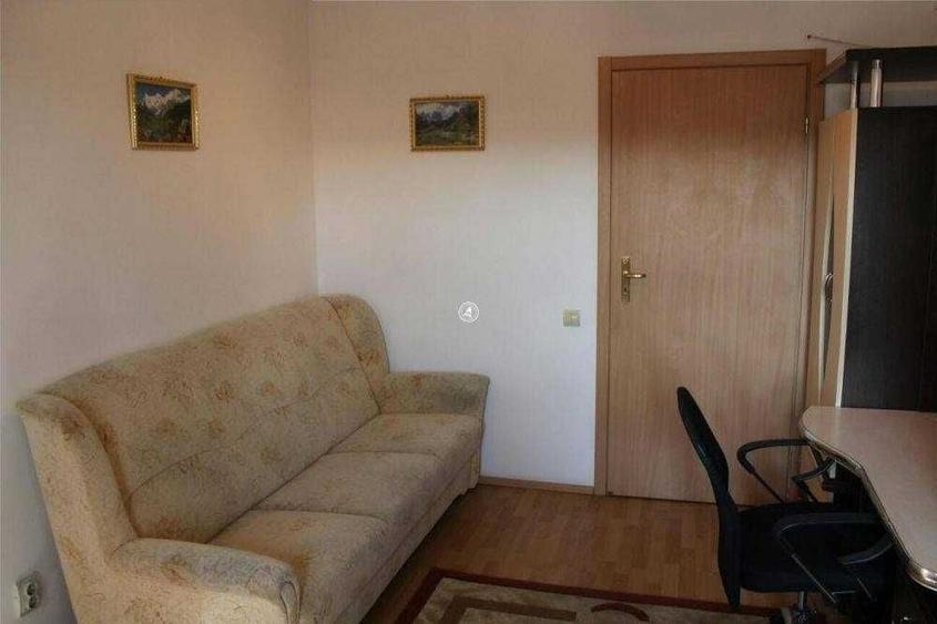 Garsonieră semidecomandată în Gară