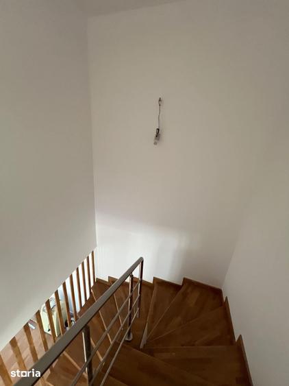 Casă cu 3 camere cu Teren 236 Mp în Corbeanca