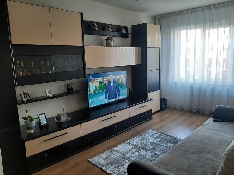 Apartament cu 2 camere decomandat în 1848
