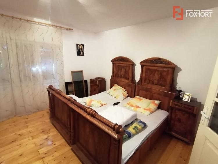 Casă individuală cu 7 camere cu Teren 4316 Mp în Bogda