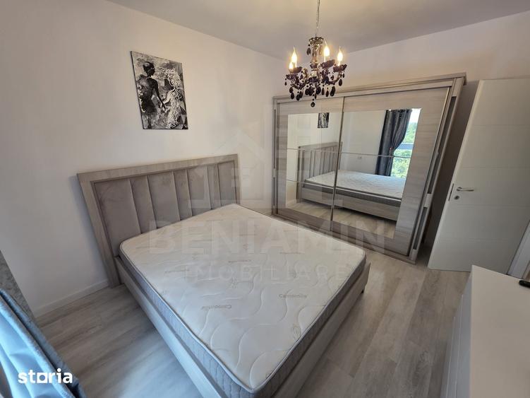 Apartament cu 2 camere semidecomandat în Craiovița Nouă