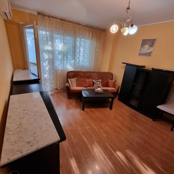 Apartament cu 2 camere semidecomandat, mobilat în Tineretului — fotografia 3