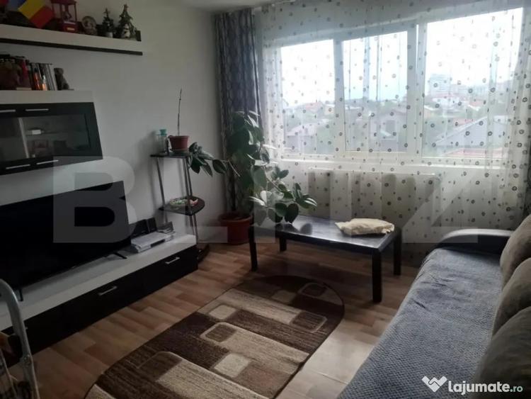 Apartament 2 camere decomandat Strada 9 Mai, zona lini? - 8