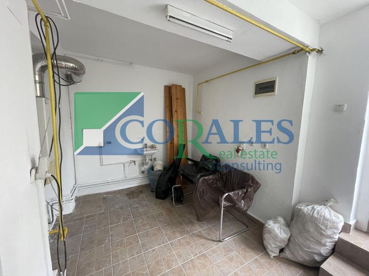 Apartament cu 5 camere semidecomandat în Elisabetin