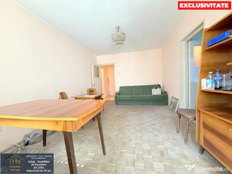 Apartament cu 2 camere decomandat în Micro 17