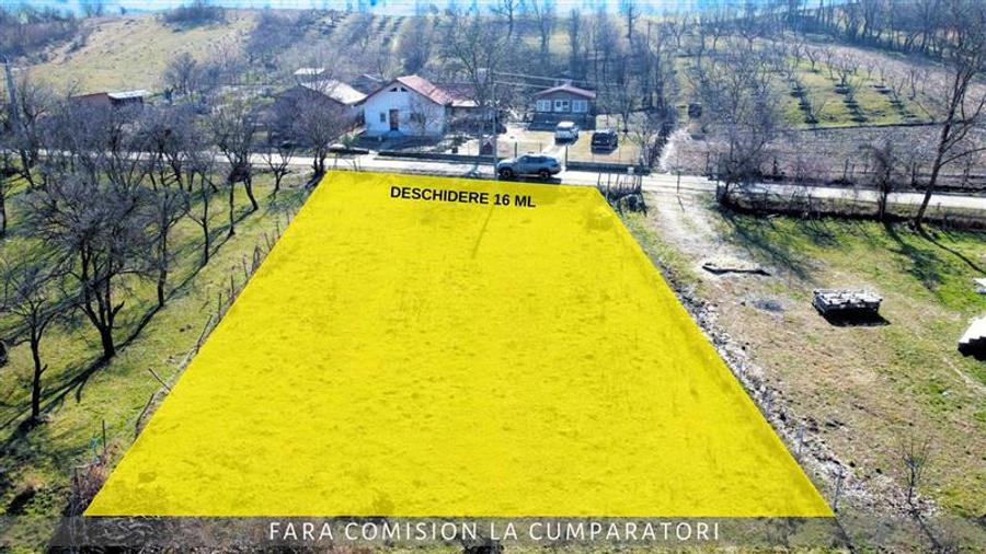 Teren intravilan de 872 mp, în 1 Mai