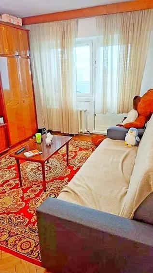 Apartament cu 2 camere decomandat în Soarelui