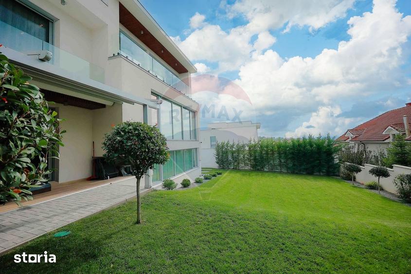 Casă cu 5 camere cu Teren 474 Mp în Oncea