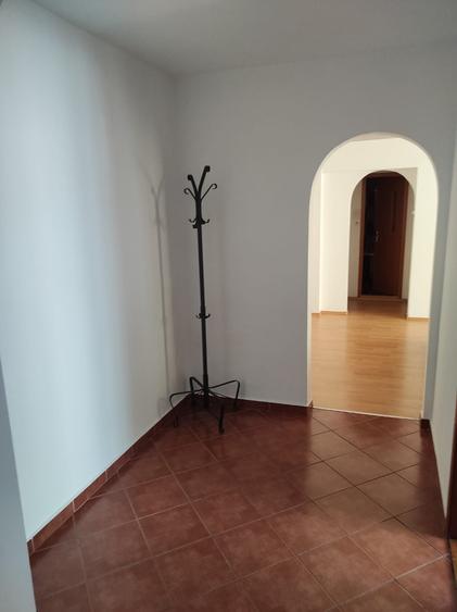 Inchiriere apartament 3 camere Titan, Bucuresti - 11