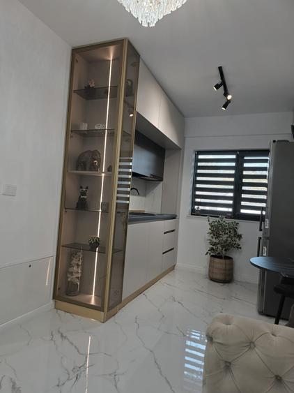Apartament semidecomandat în Central