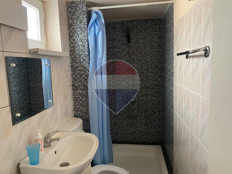 Apartament cu 2 camere nedecomandat în Tomis Nord