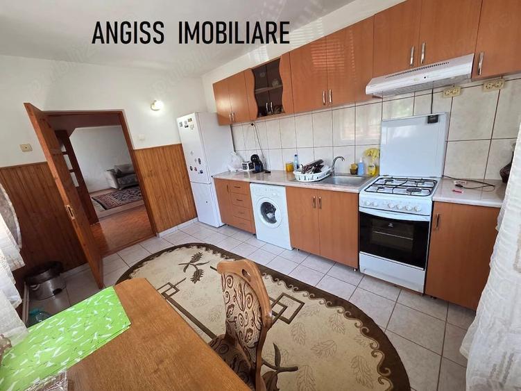 Casă cu Teren 1500 Mp în Mineri