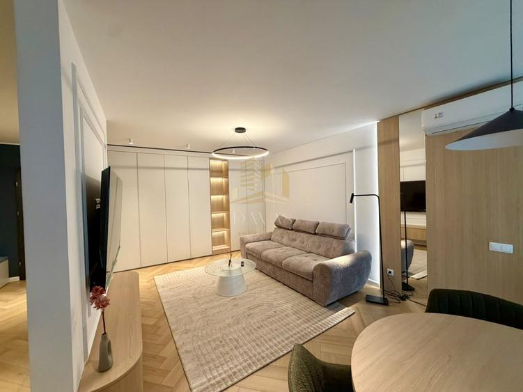 Apartament cu 2 camere semidecomandat, mobilat în Semicentral