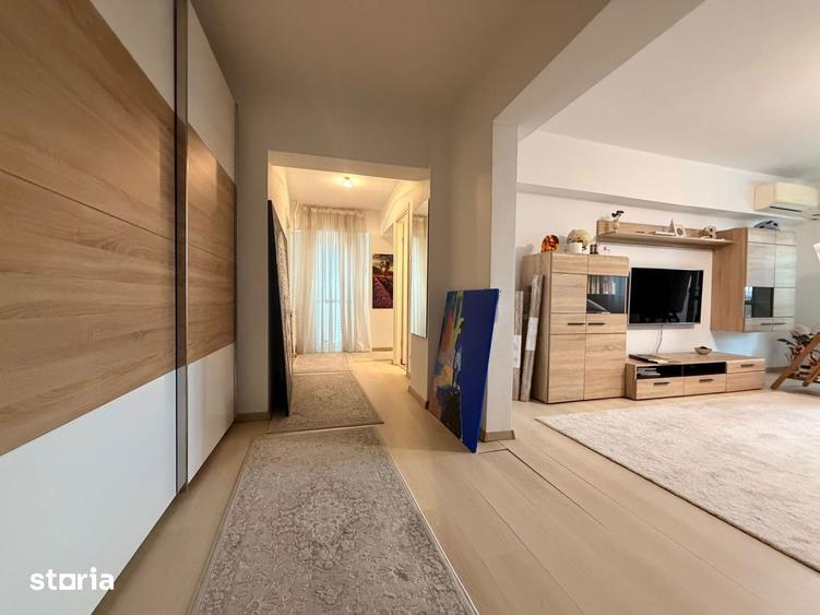 Apartament cu 3 camere, mobilat în Băneasa
