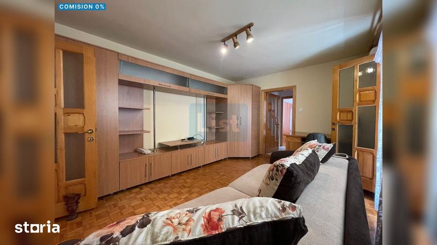 Apartament cu 3 camere semidecomandat în Micro III