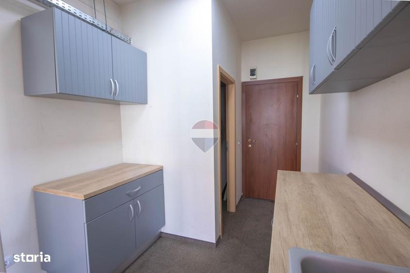 Spațiu comercial, de 208 mp, în Central