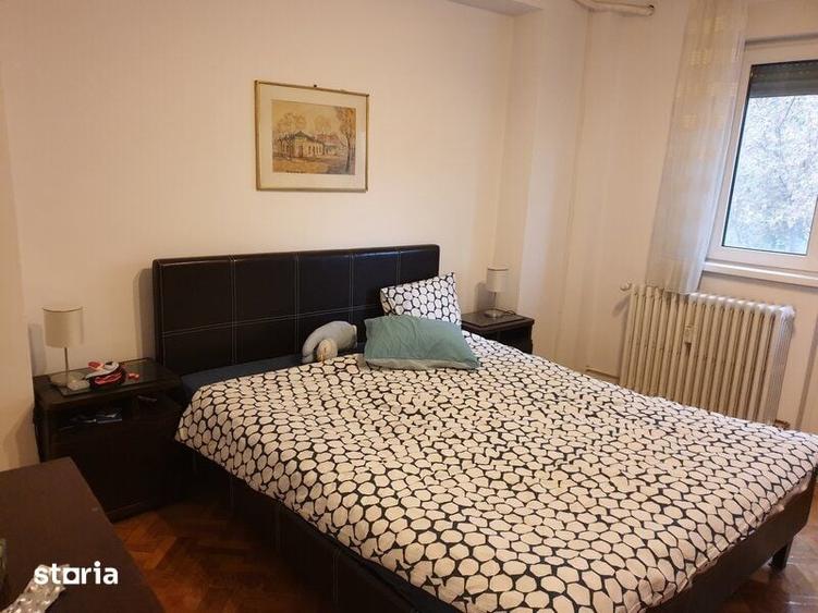 Apartament cu 3 camere semidecomandat în Ștefan cel Mare