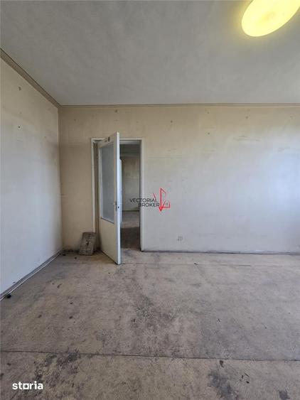 Apartament cu 2 camere semidecomandat în Colentina