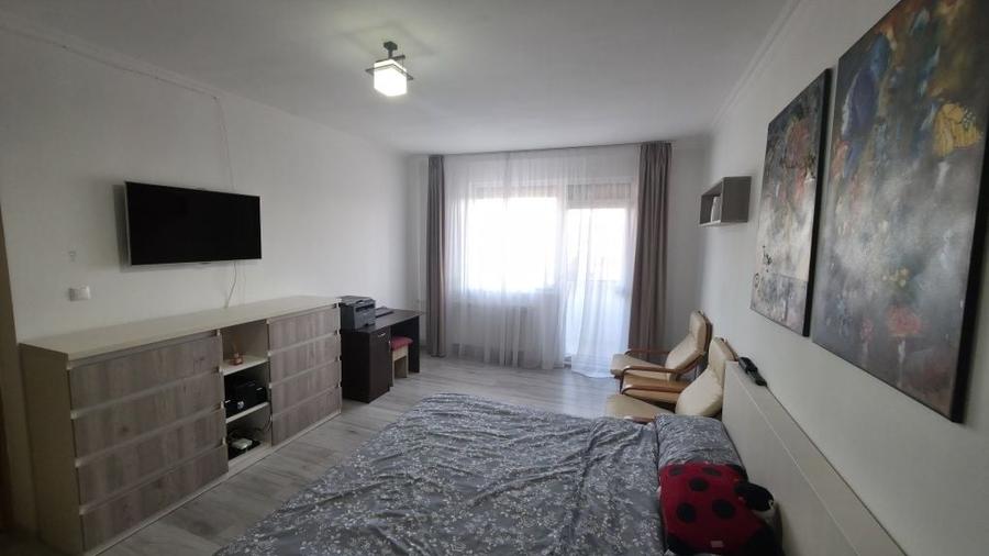 Garsonieră decomandată în Central