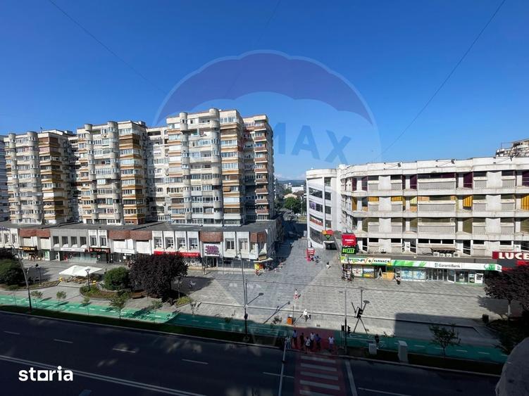 Apartament 3 camere, Ultracentral, str. Nicolae Balcescu Bacau - 2
