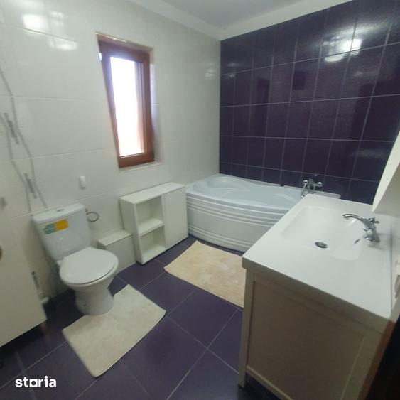 Casă cu 4 camere cu Teren 250 Mp în Cetate