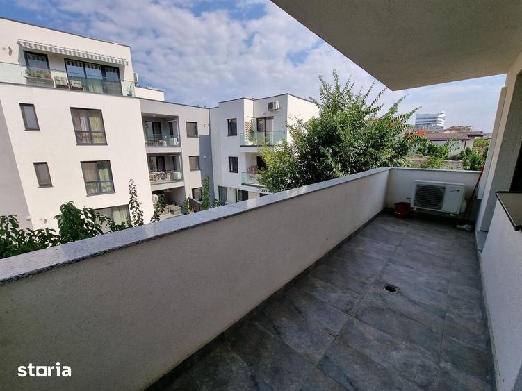 Apartament cu 3 camere decomandat în Iancului