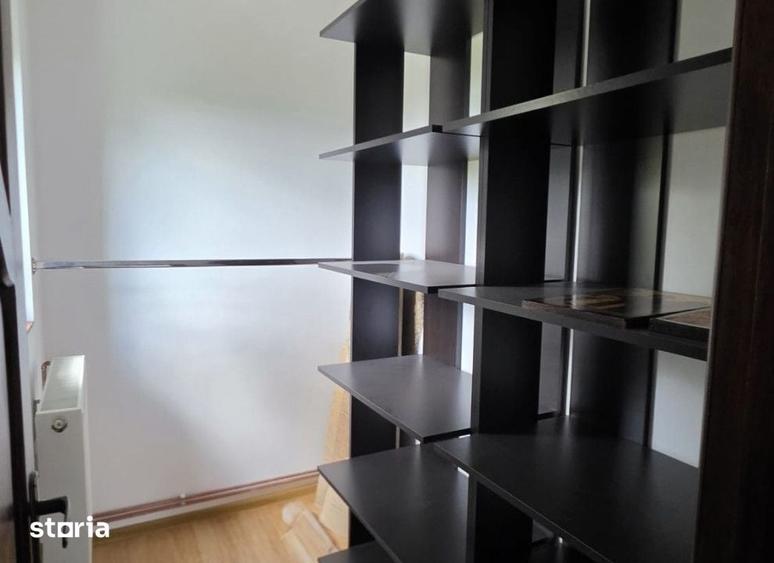 Apartament cu 4 camere în Tătărași