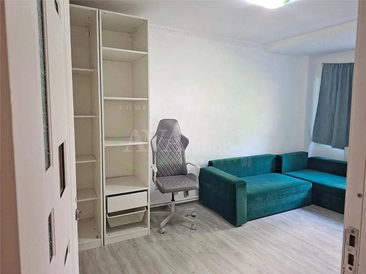 Apartament cu 3 camere decomandat în Mioriței