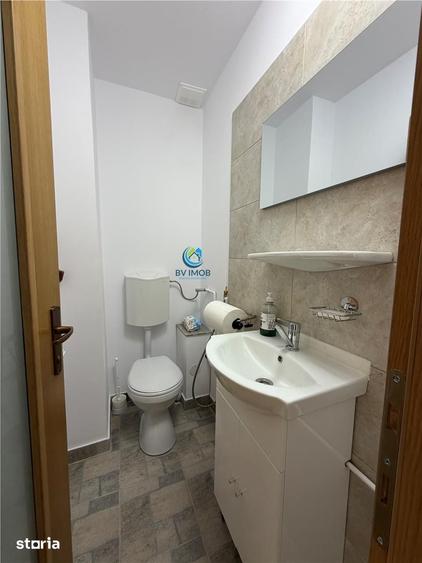 Apartament cu 3 camere decomandat în Astra