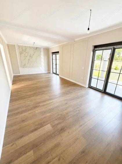 Casă cu 4 camere cu Teren 250 Mp în Mehala