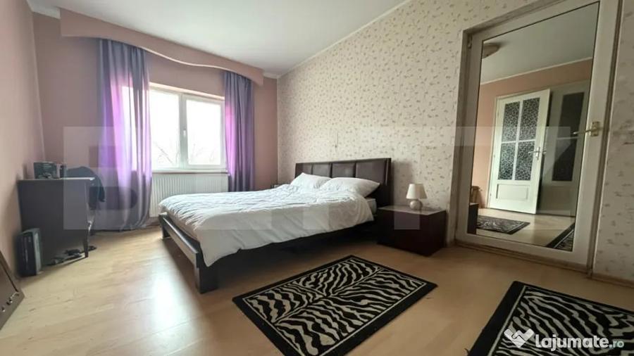Casă cu 7 camere cu Teren 500 Mp în Iosia