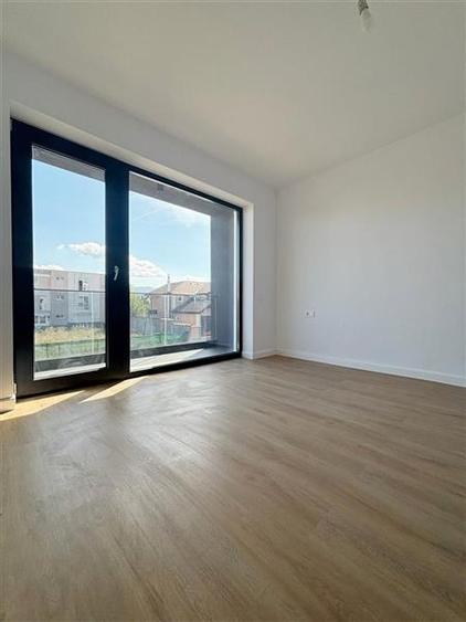 Duplex cu 4 camere cu Canalizare în Ghimbav Livadă