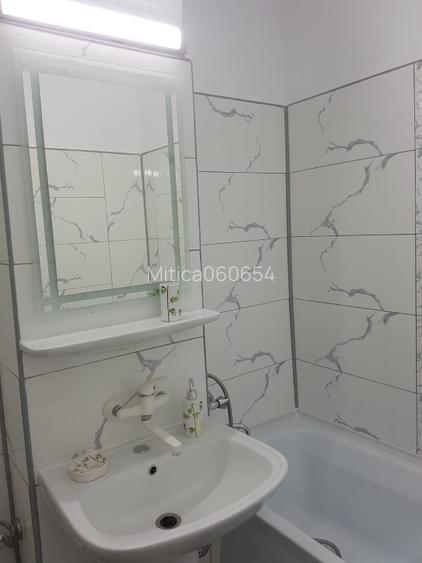 Proprietar Inchiriez apartament 2 camere zona Victoria (EMAG)