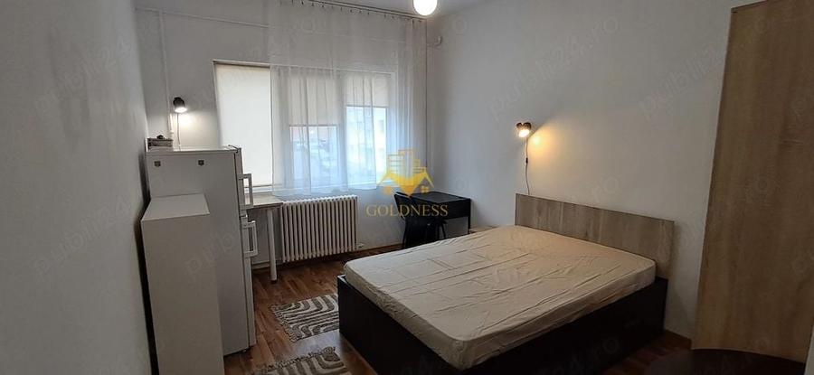 Garsonieră decomandată în Central