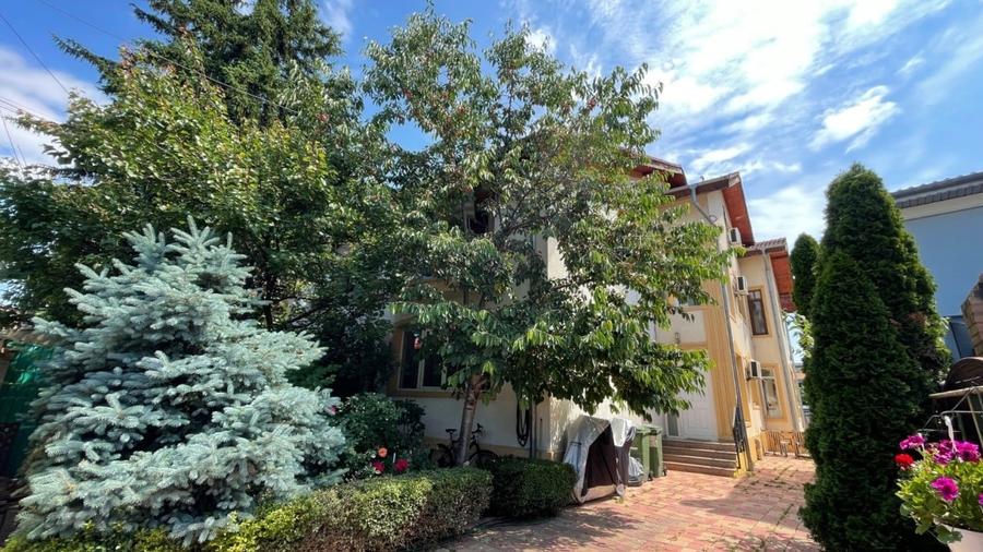 Casă individuală cu 5 camere cu Teren 200 Mp în Dămăroaia