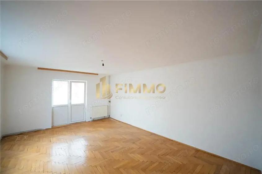 Casă cu Teren 1000 Mp în Obcini