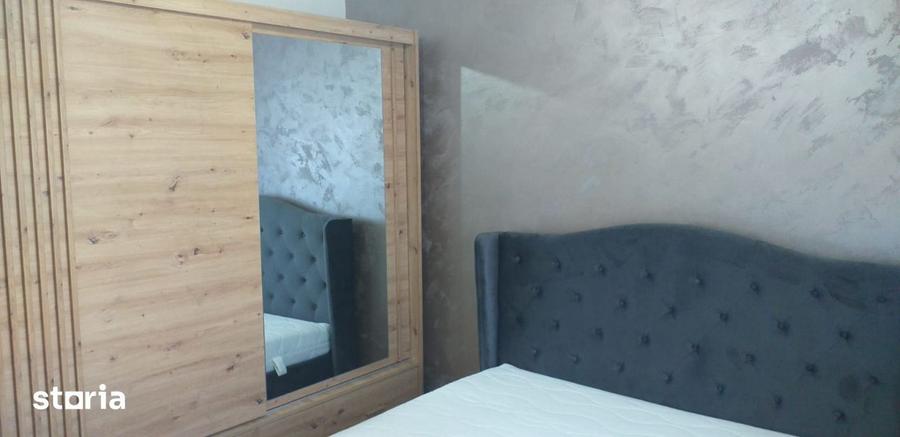 Apartament cu 3 camere decomandat în Rahova