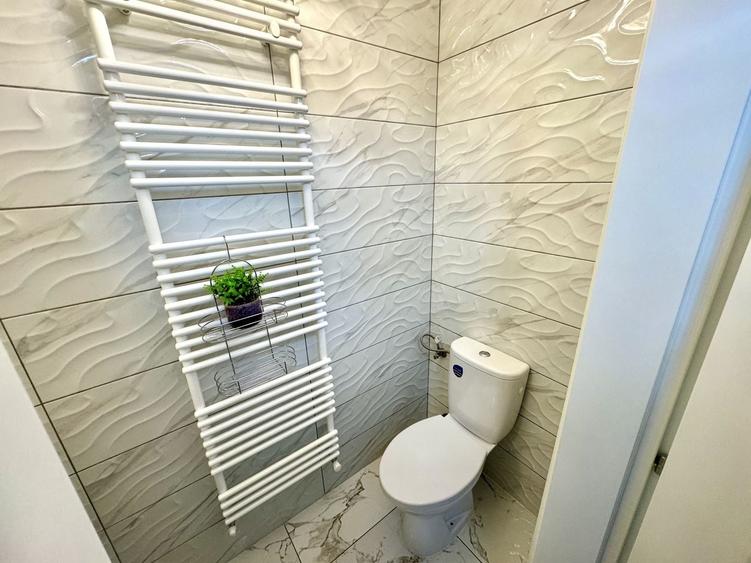 Apartament cu 3 camere decomandat în Lujerului