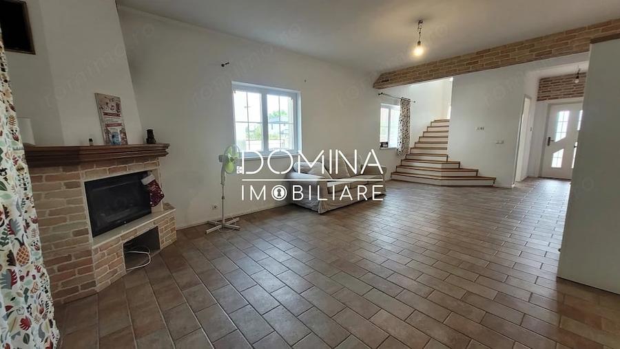 Casă cu 6 camere cu Teren 365 Mp în Central