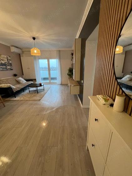 Apartament cu 3 camere decomandat, mobilat în Torontalului