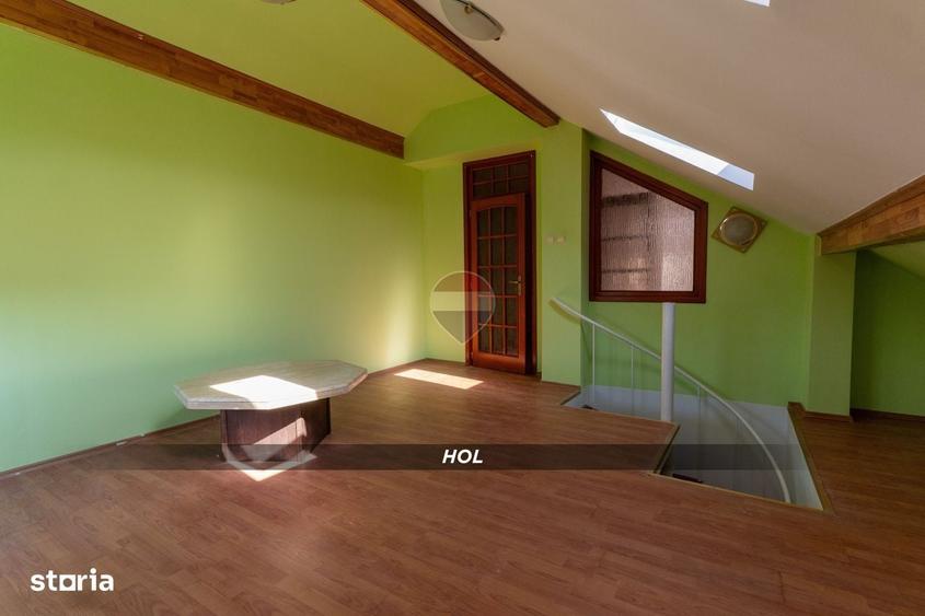Apartament cu 4 camere în Central