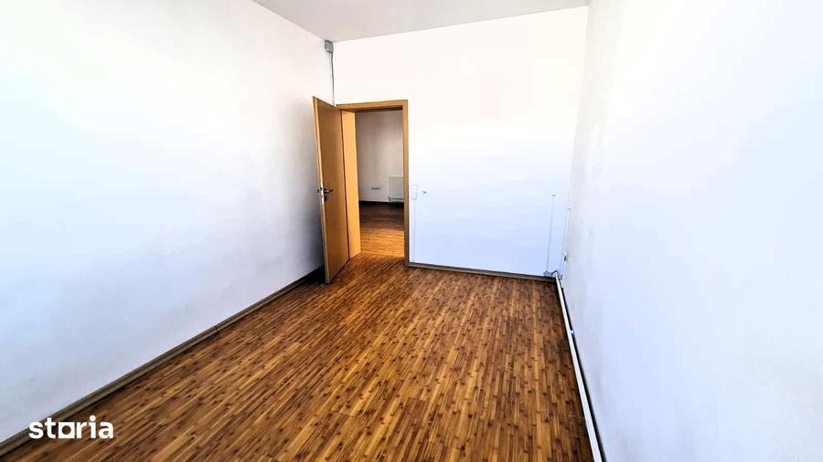 Apartament cu 4 camere în Terezian
