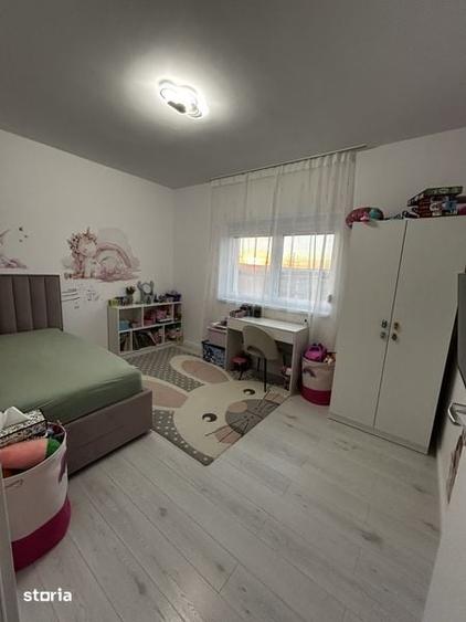 Apartament cu 3 camere decomandat în Ștrand