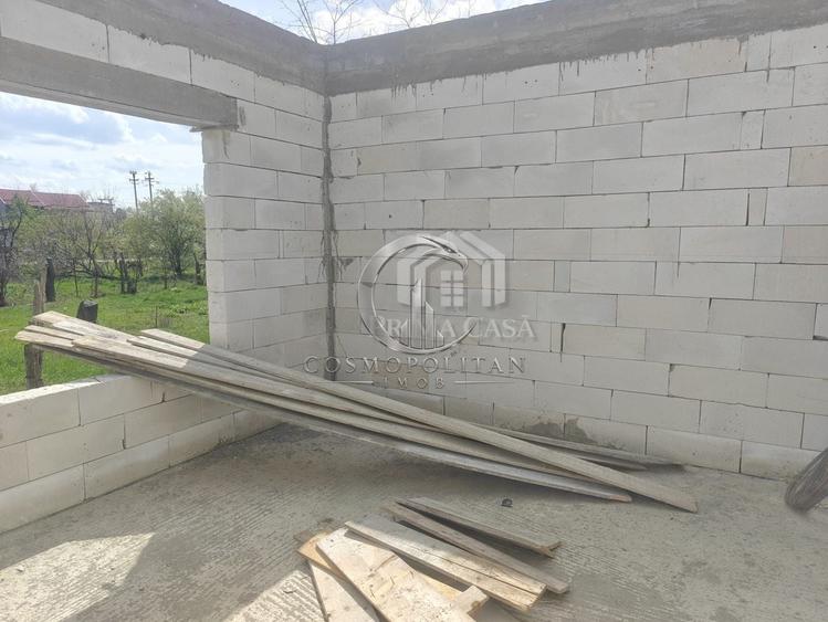 Casă cu 4 camere cu Canalizare în Vernești
