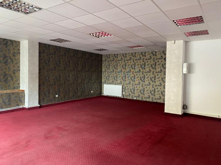Spațiu comercial, 70 mp în Central