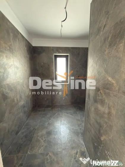 Casă cu 4 camere cu Teren 380 Mp în Central