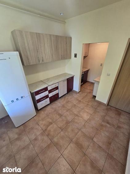 Apartament cu 3 camere în Burdea